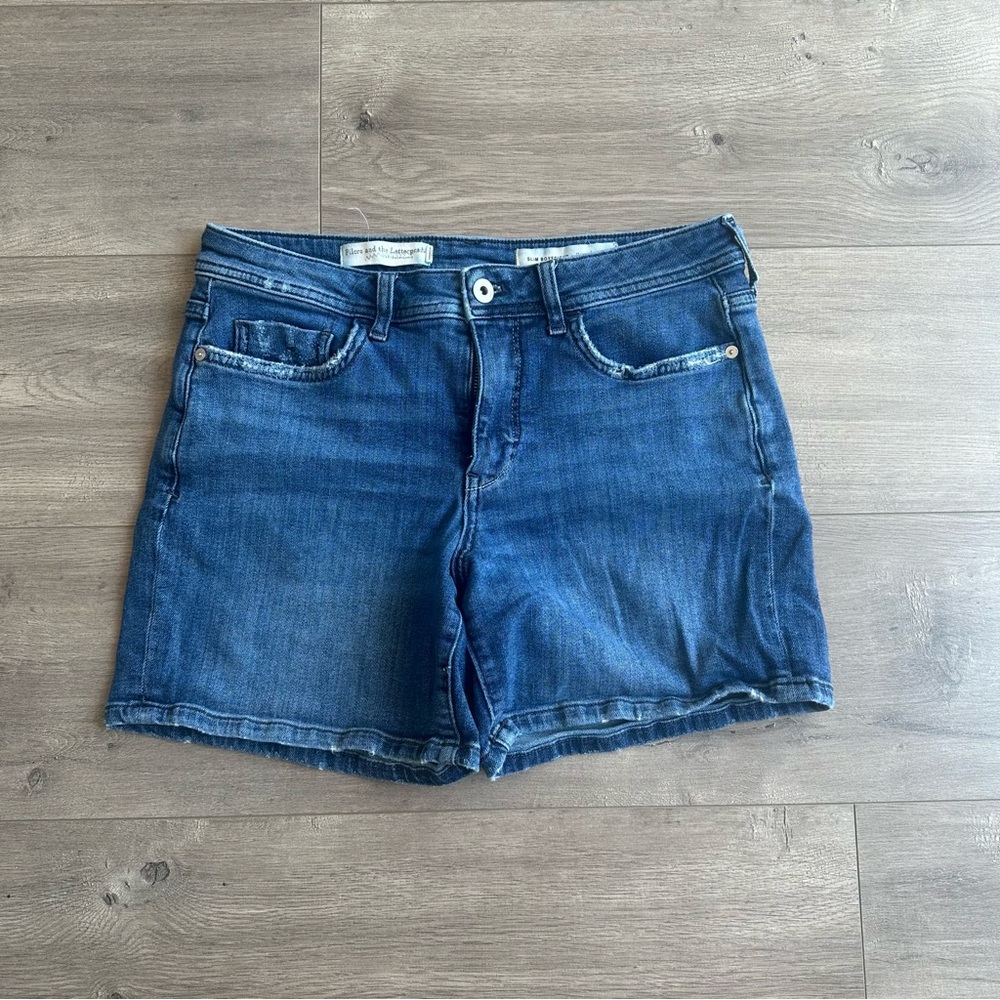 pilcro and letterpress Slim Boyfriend shorts - size 27